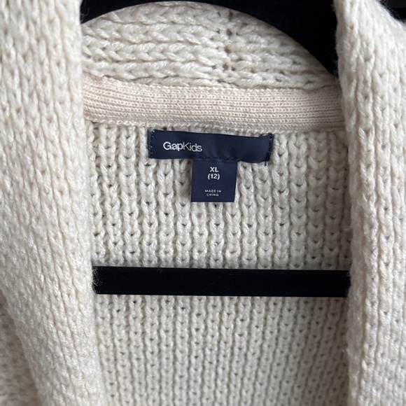GAP kids big Girl size 12/XL Off-White Knit Cardigan - Picture 2 of 5